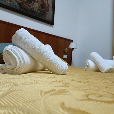 Domus Cesena Hotel Eksteriør billede