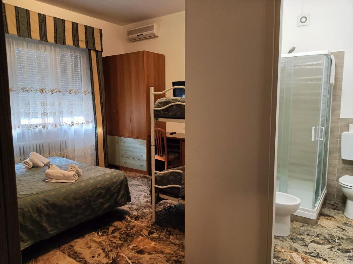 Domus Cesena Hotel Eksteriør billede