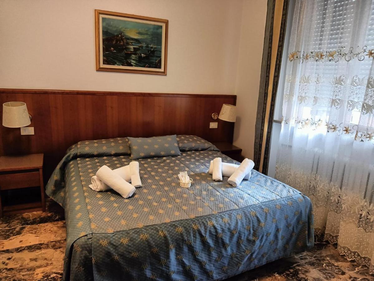 Domus Cesena Hotel Eksteriør billede