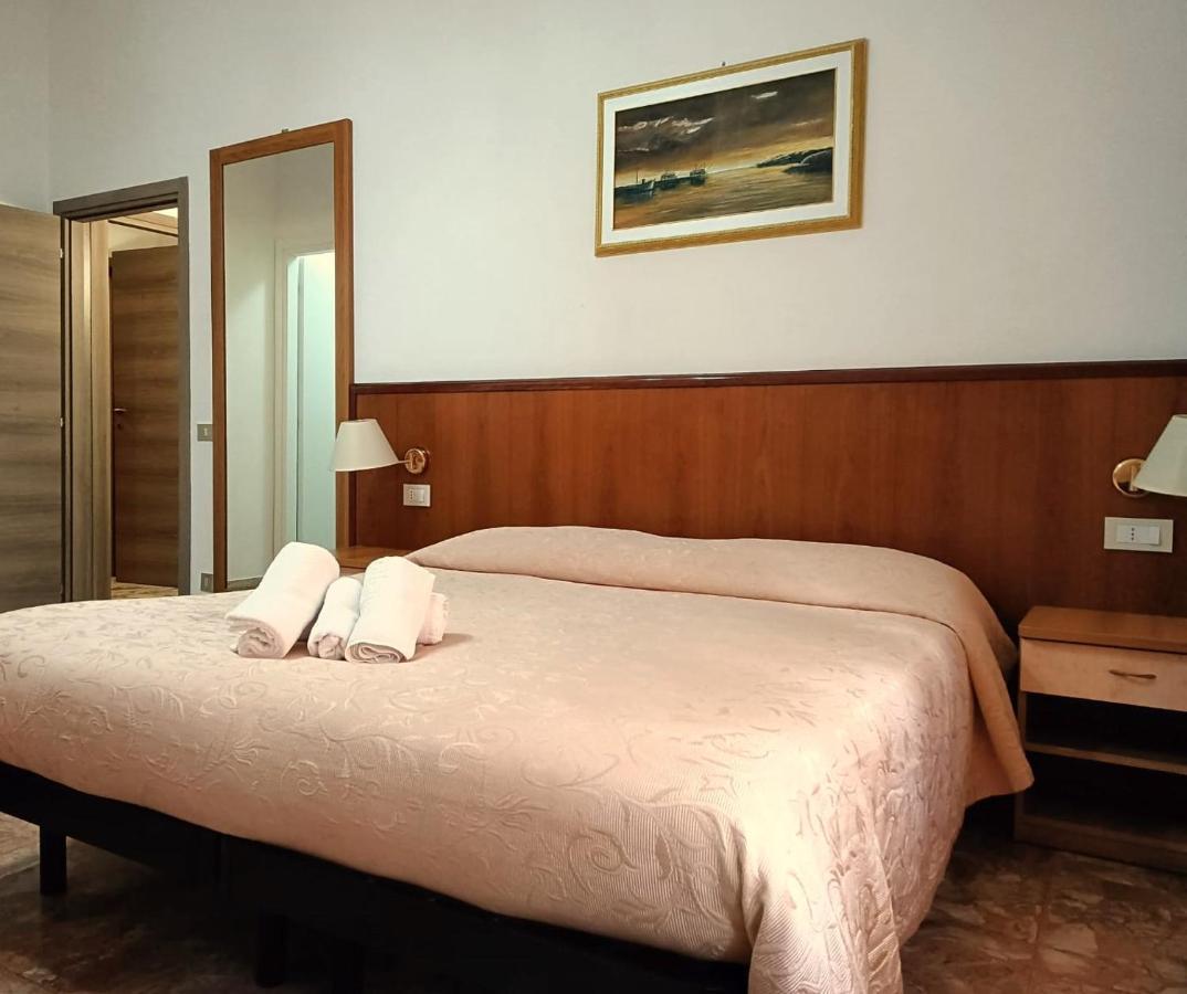 Domus Cesena Hotel Eksteriør billede