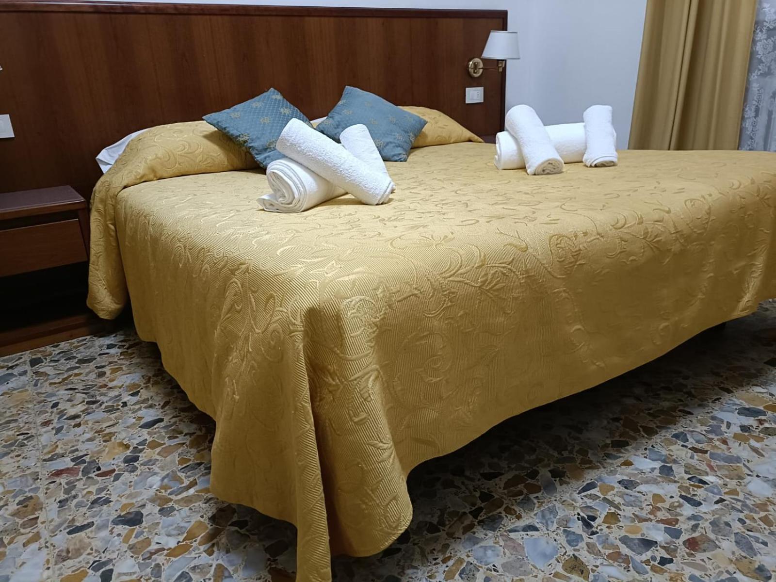 Domus Cesena Hotel Eksteriør billede