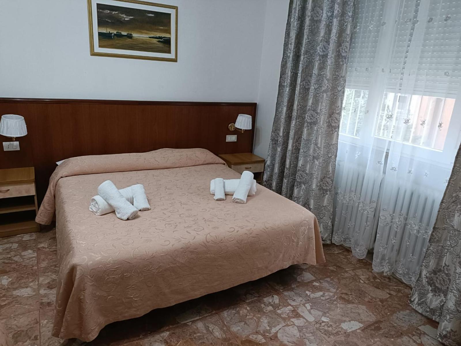 Domus Cesena Hotel Eksteriør billede
