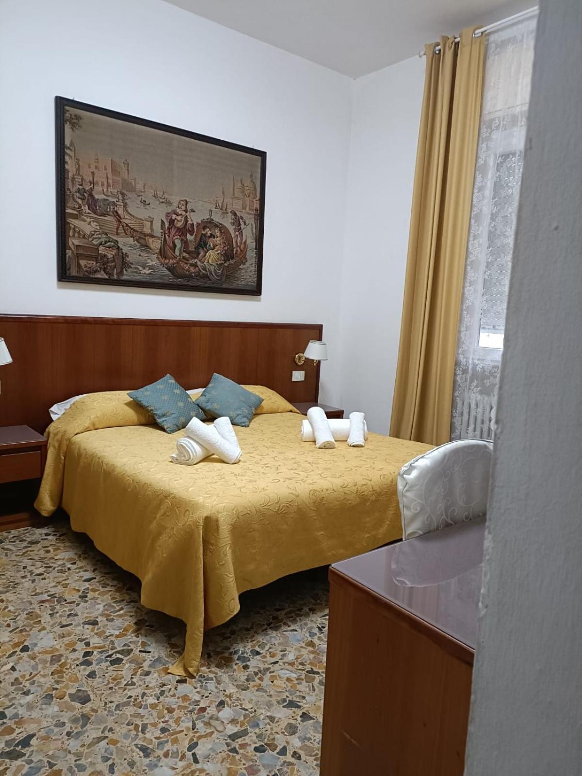 Domus Cesena Hotel Eksteriør billede