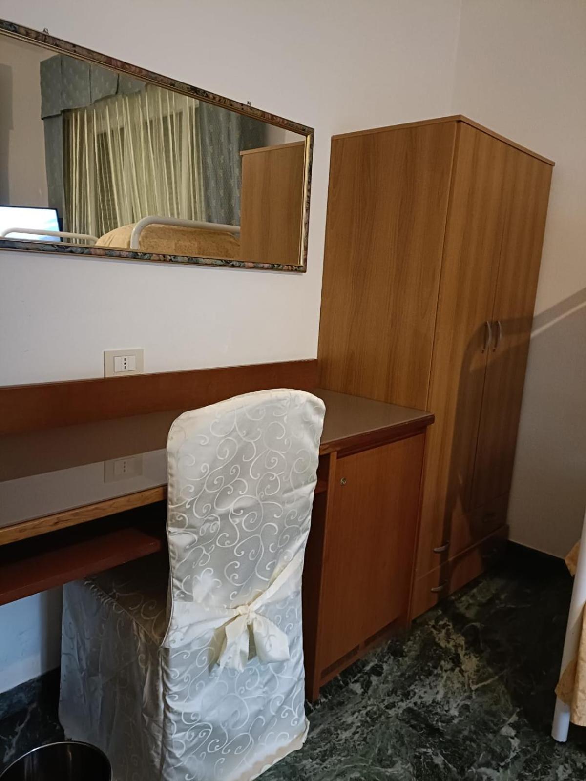 Domus Cesena Hotel Eksteriør billede